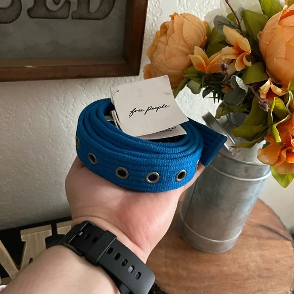 Free People Avril Grommet Leather Woven Extra-Long Belt in Cobalt Blue m/l - Picture 3 of 5